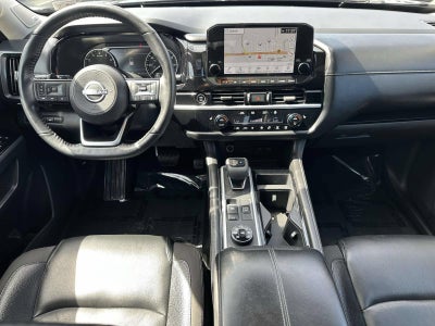 2022 Nissan Pathfinder SL 4WD