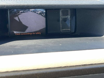 2013 Toyota Sienna LE V6 8 Passenger
