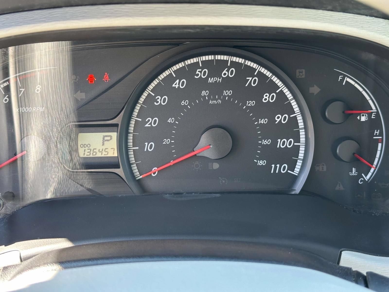 2013 Toyota Sienna LE V6 8 Passenger