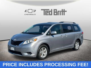 2013 Toyota Sienna LE V6 8 Passenger