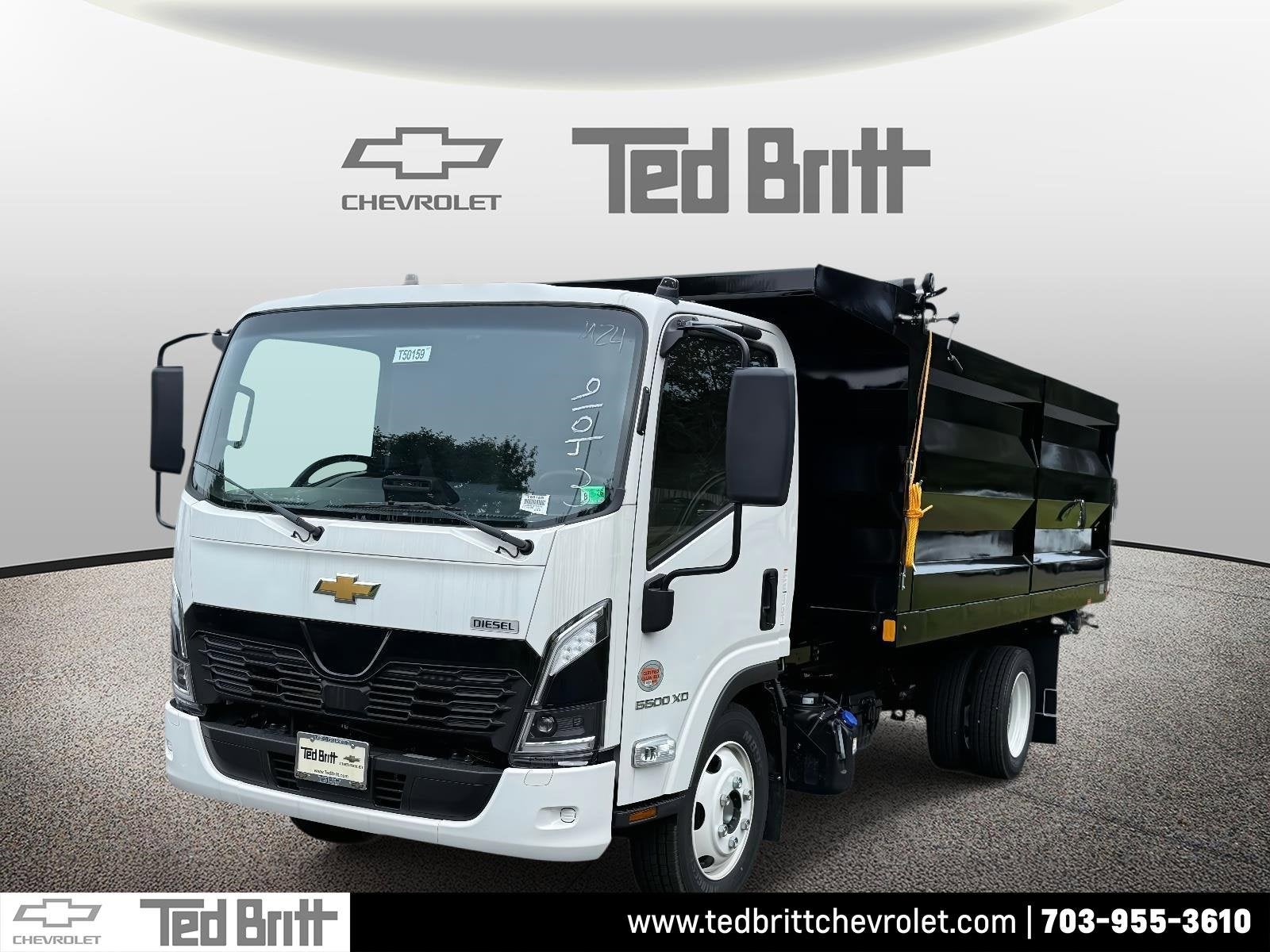 2025 Chevrolet Low Cab Forward 5500 XD Base