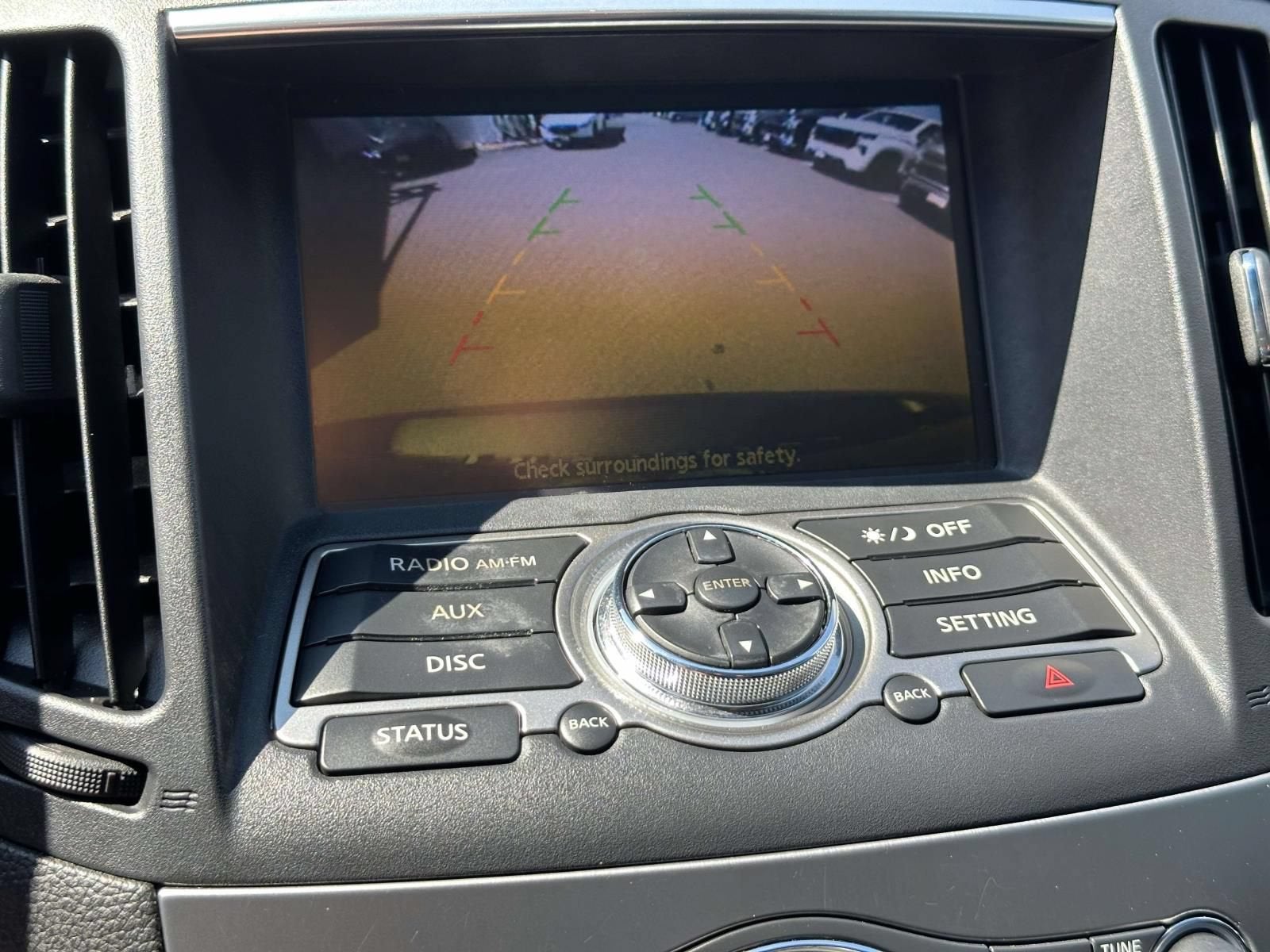 2010 INFINITI G37 Sedan x