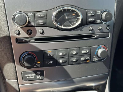 2010 INFINITI G37 Sedan x