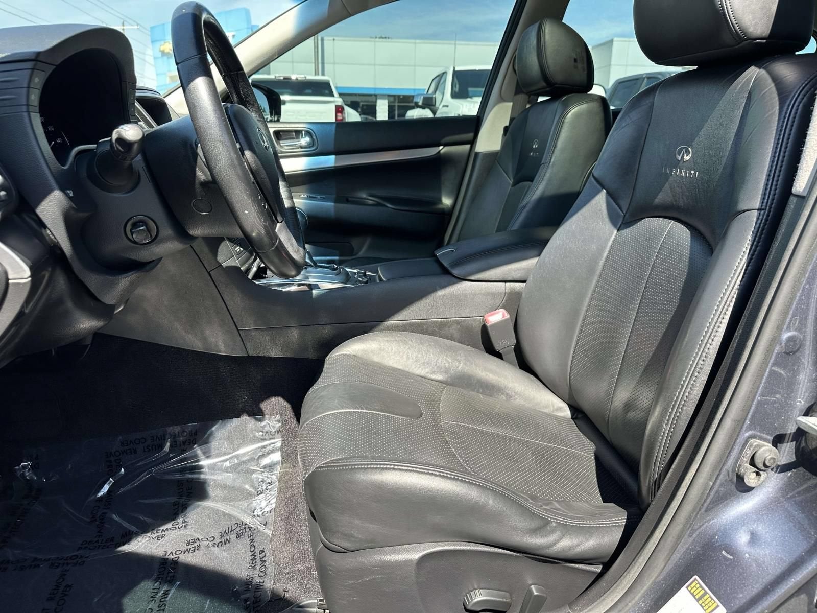 2010 INFINITI G37 Sedan x