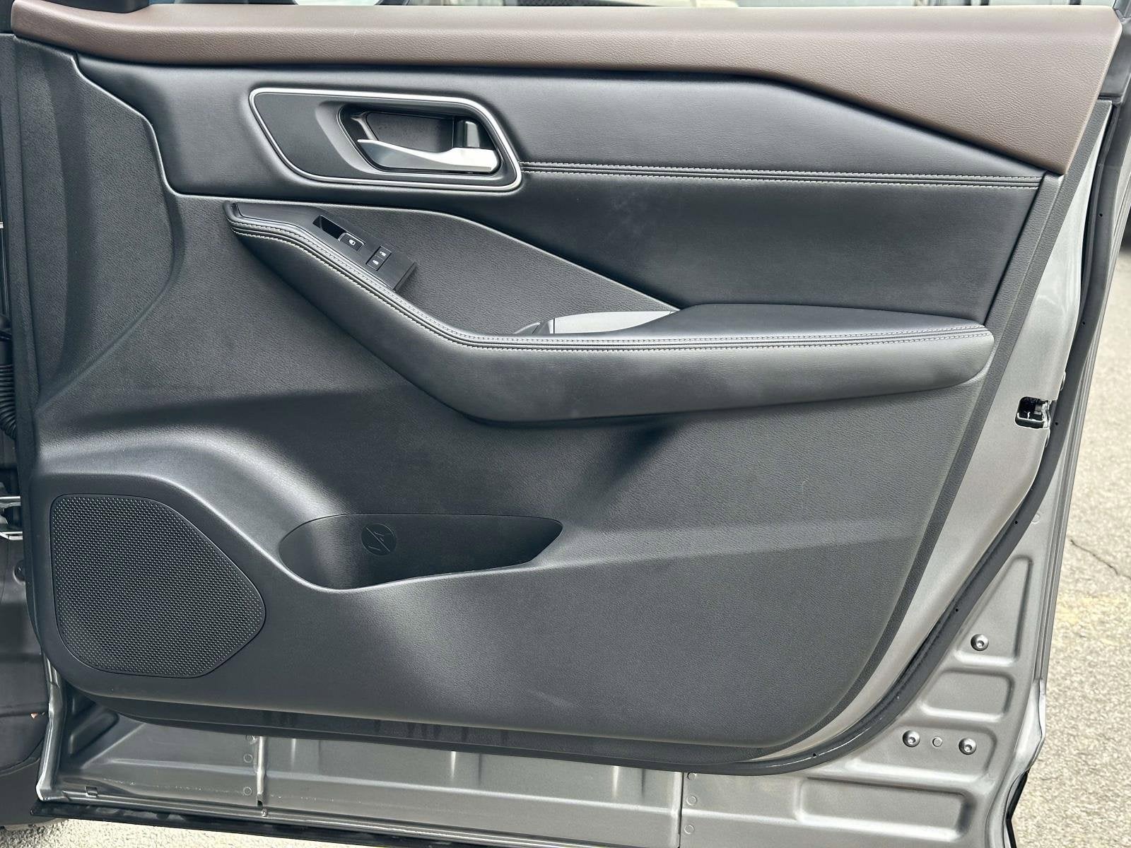 2023 Nissan Rogue Platinum Intelligent AWD