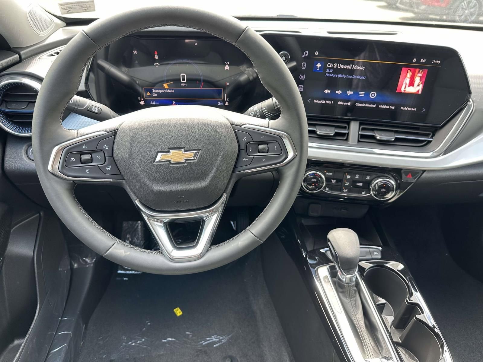 2026 Chevrolet Trax LT - Photo 8
