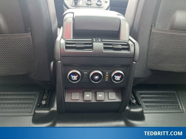 2024 Land Rover Defender 110 P500 SE