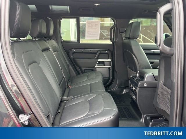 2024 Land Rover Defender 110 P500 SE