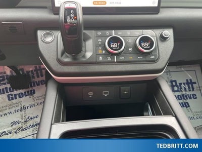 2024 Land Rover Defender 110 P500 SE