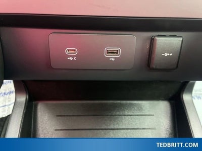 2024 Land Rover Defender 110 P500 SE