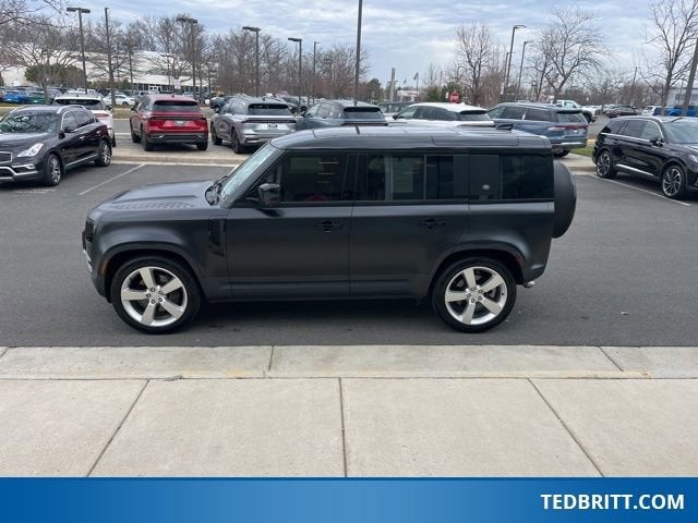 2024 Land Rover Defender 110 P500 SE