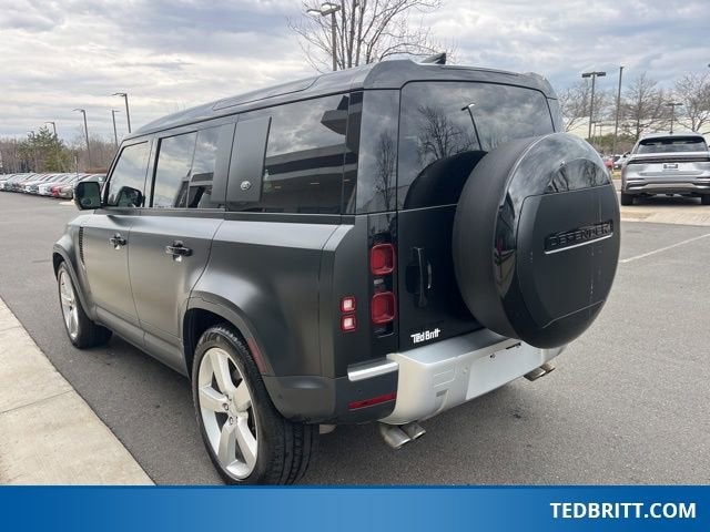 2024 Land Rover Defender 110 P500 SE
