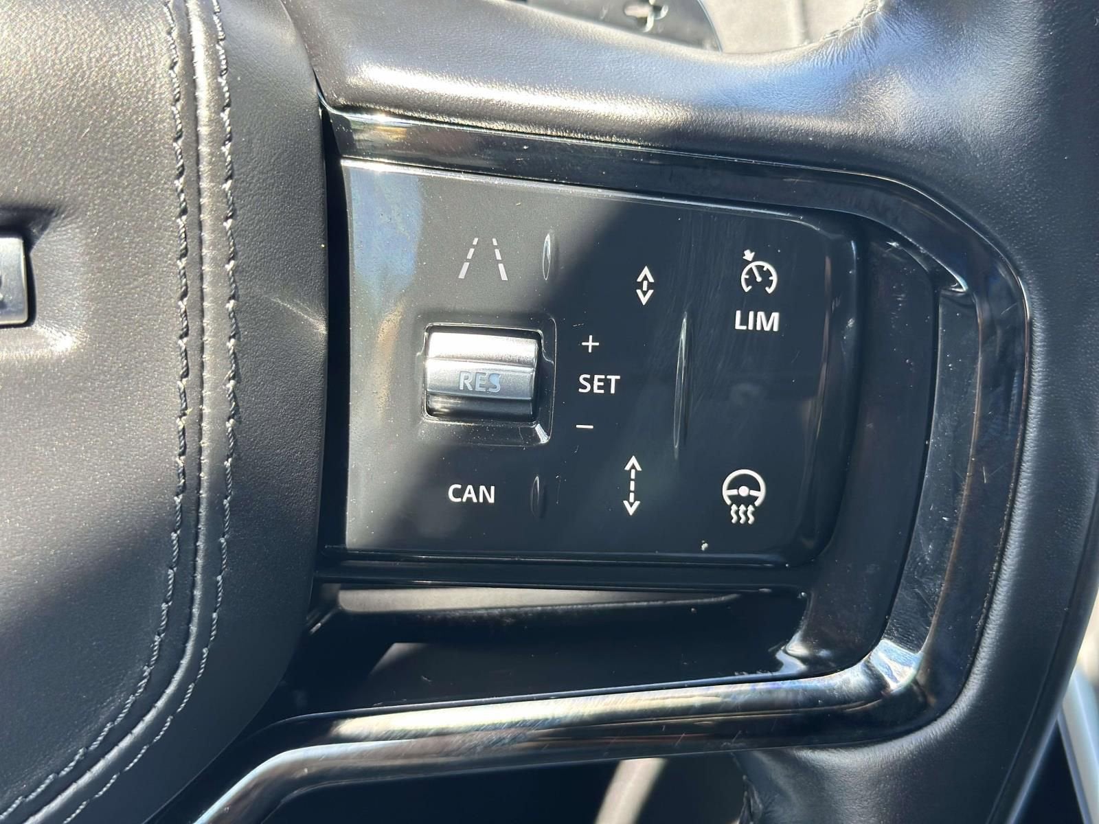 2025 Land Rover Range Rover Velar Dynamic SE