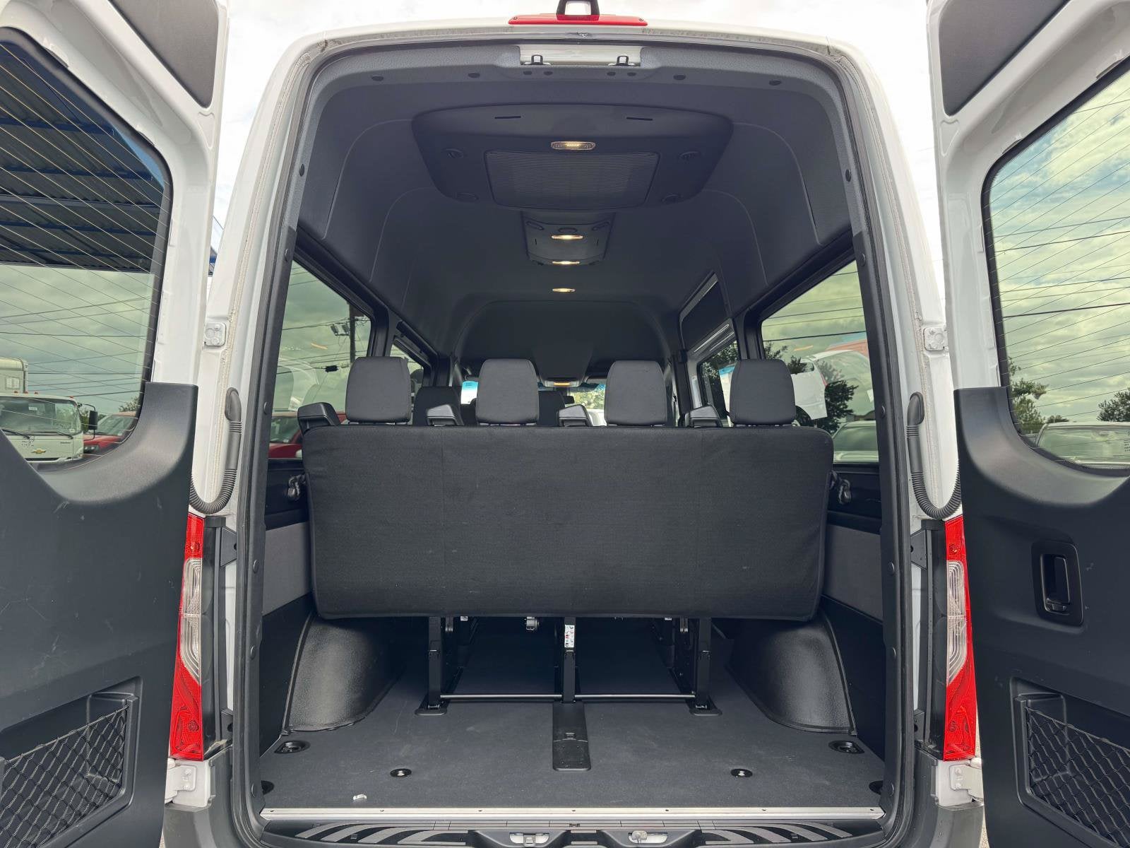2024 Mercedes-Benz Sprinter 2500 Standard Roof 4-Cyl Diesel