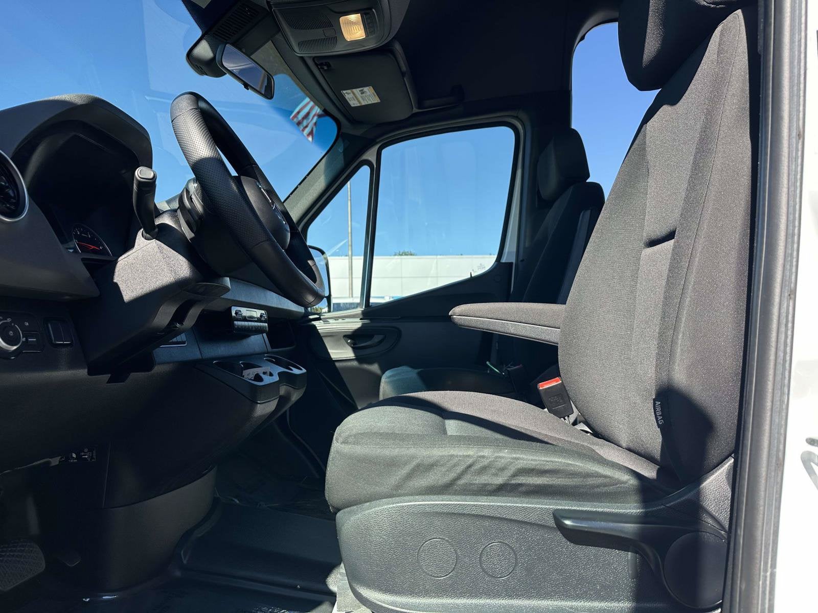 2025 Mercedes-Benz Sprinter Passenger Van 2500 HIGH ROOF I4