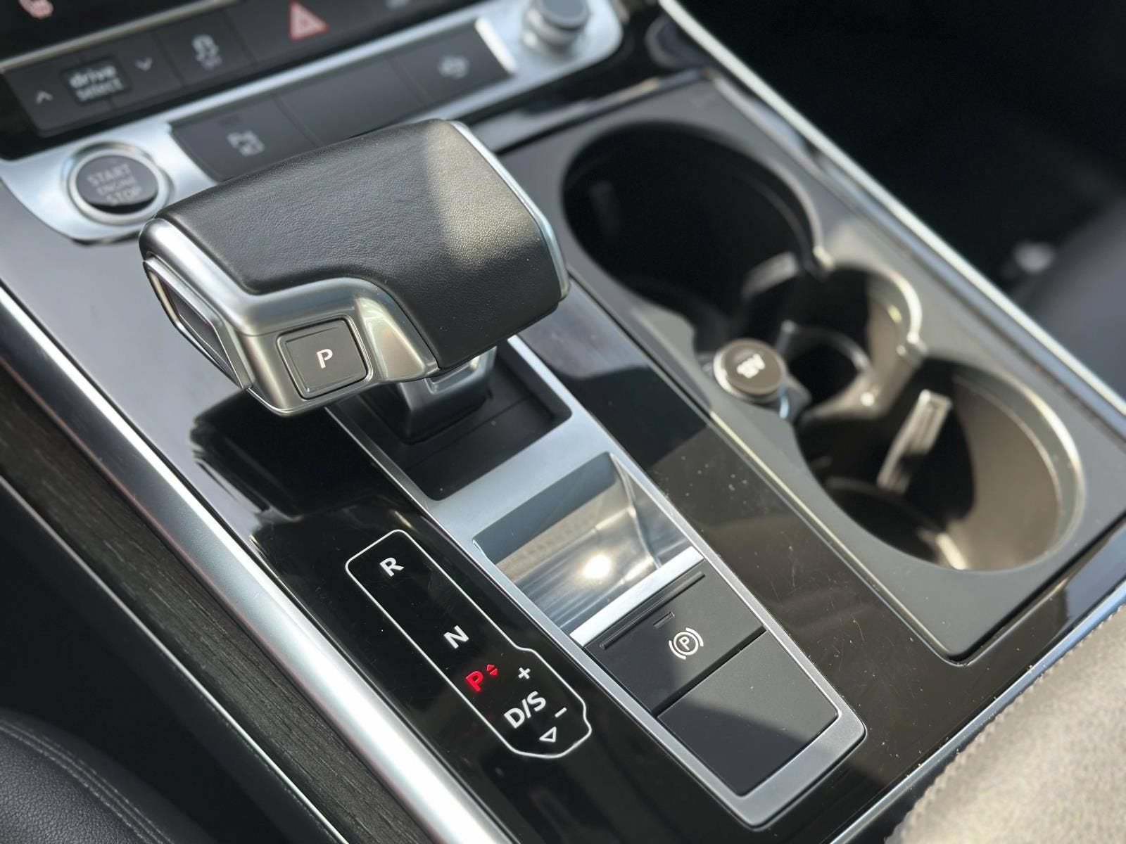 2022 Audi Q7 Premium 45 TFSI quattro Tiptronic