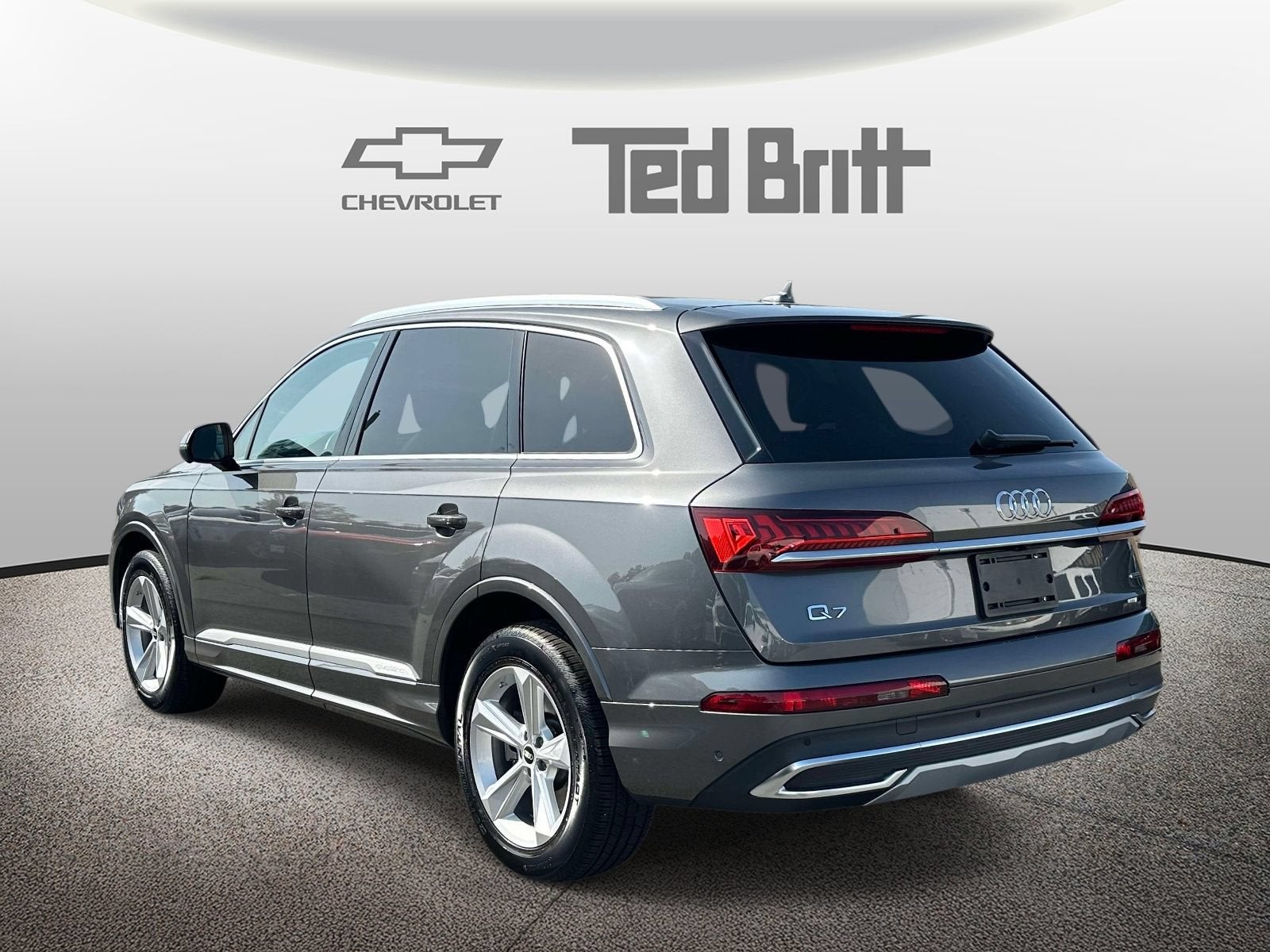 2022 Audi Q7 Premium 45 TFSI quattro Tiptronic
