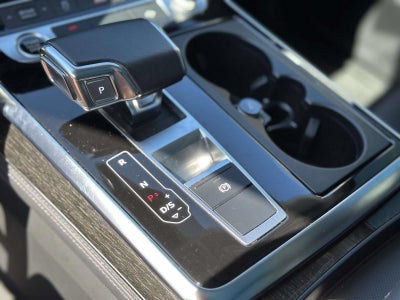 2023 Audi Q7 Premium Plus