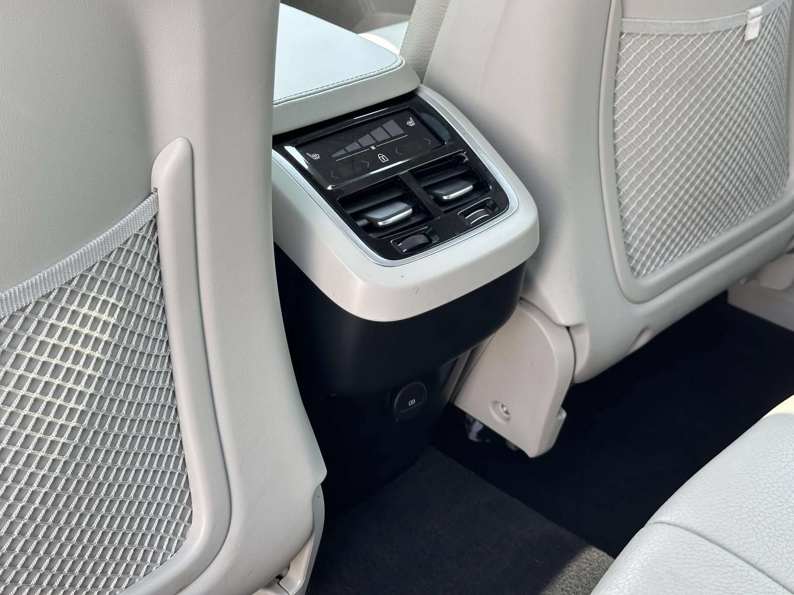 2023 Volvo XC90 B6 Plus 7-Seater