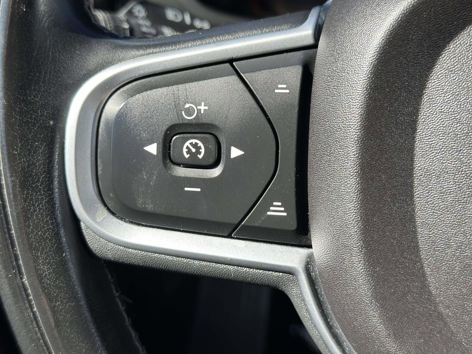 2018 Volvo XC60 T5 Momentum