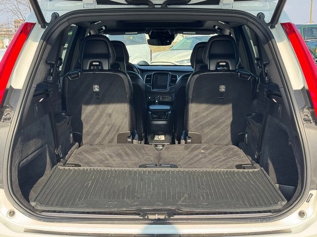 2020 Volvo XC90 T6 Momentum 6 Passenger