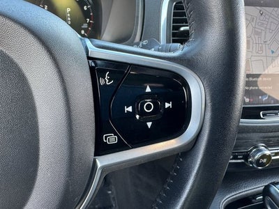 2020 Volvo XC90 T6 Momentum 6 Passenger