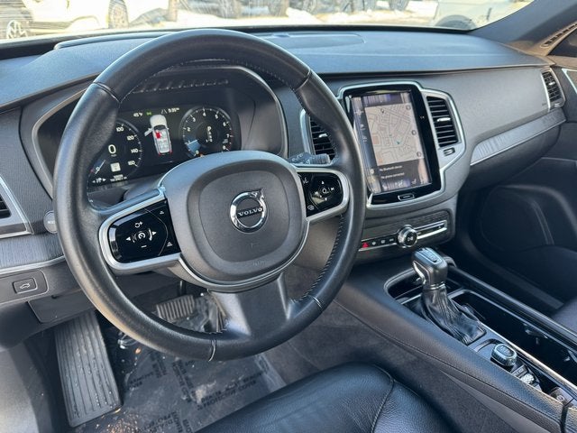 2020 Volvo XC90 T6 Momentum 6 Passenger