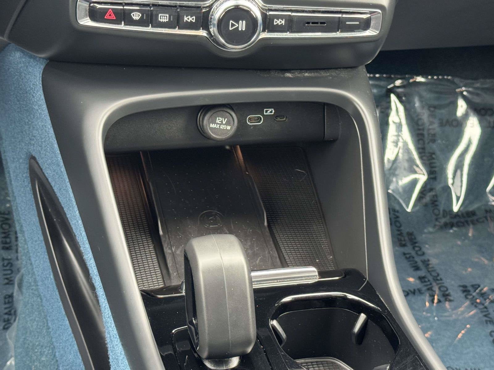 2023 Volvo XC40 Recharge Pure Electr Plus