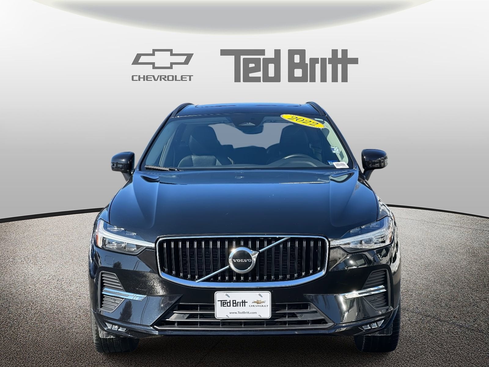 2022 Volvo XC60 B5 Momentum