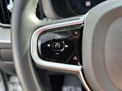 2025 Volvo XC60 Plus