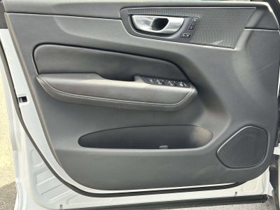 2025 Volvo XC60 Plus