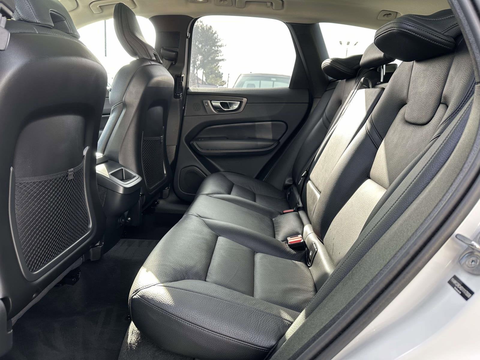 2025 Volvo XC60 Plus