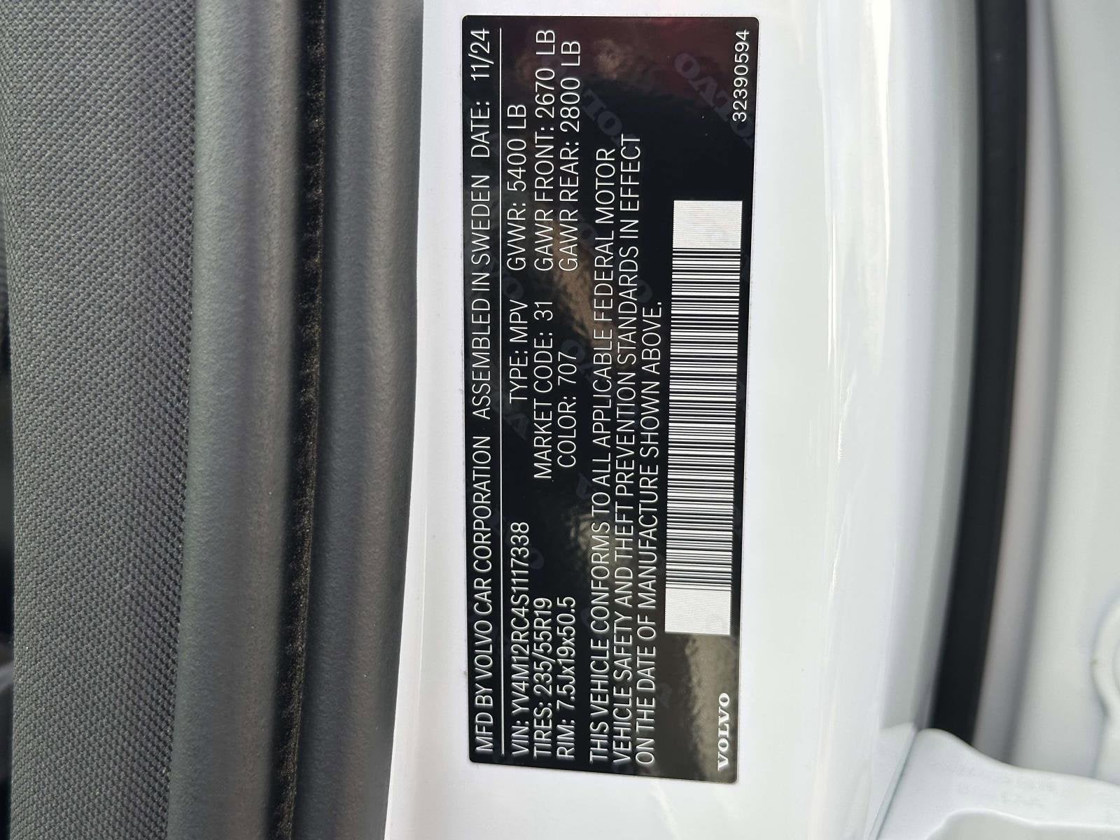 2025 Volvo XC60 Plus