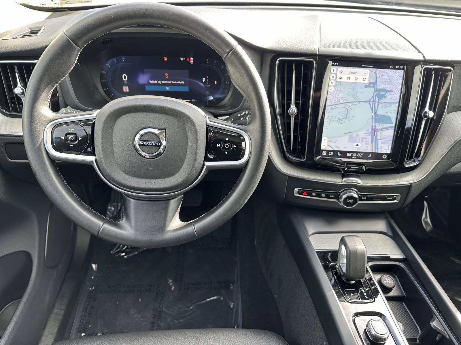 2025 Volvo XC60 Plus